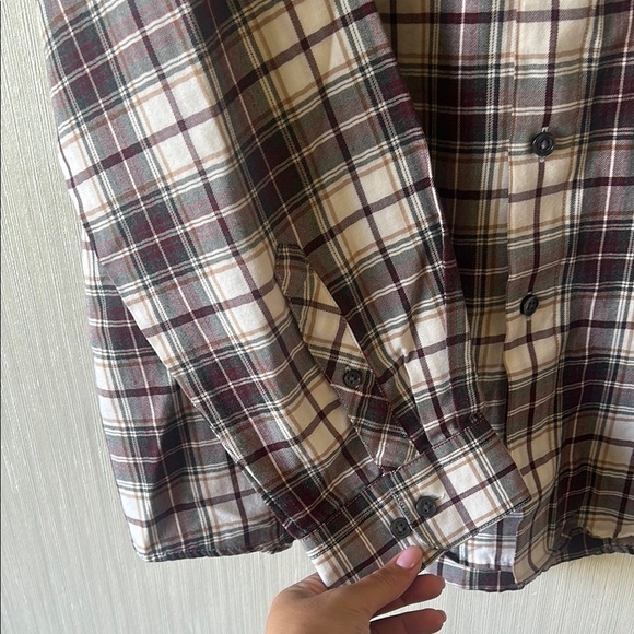 Van Heusen Plaid Button Down - Picture 3 of 7